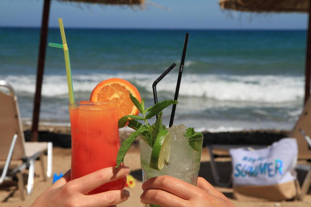 Dedalos Beach Hotel Sfáka Buitenkant foto