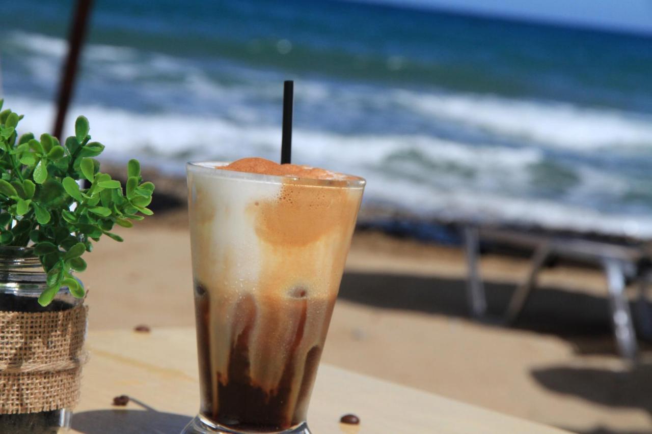 Dedalos Beach Hotel Sfáka Buitenkant foto
