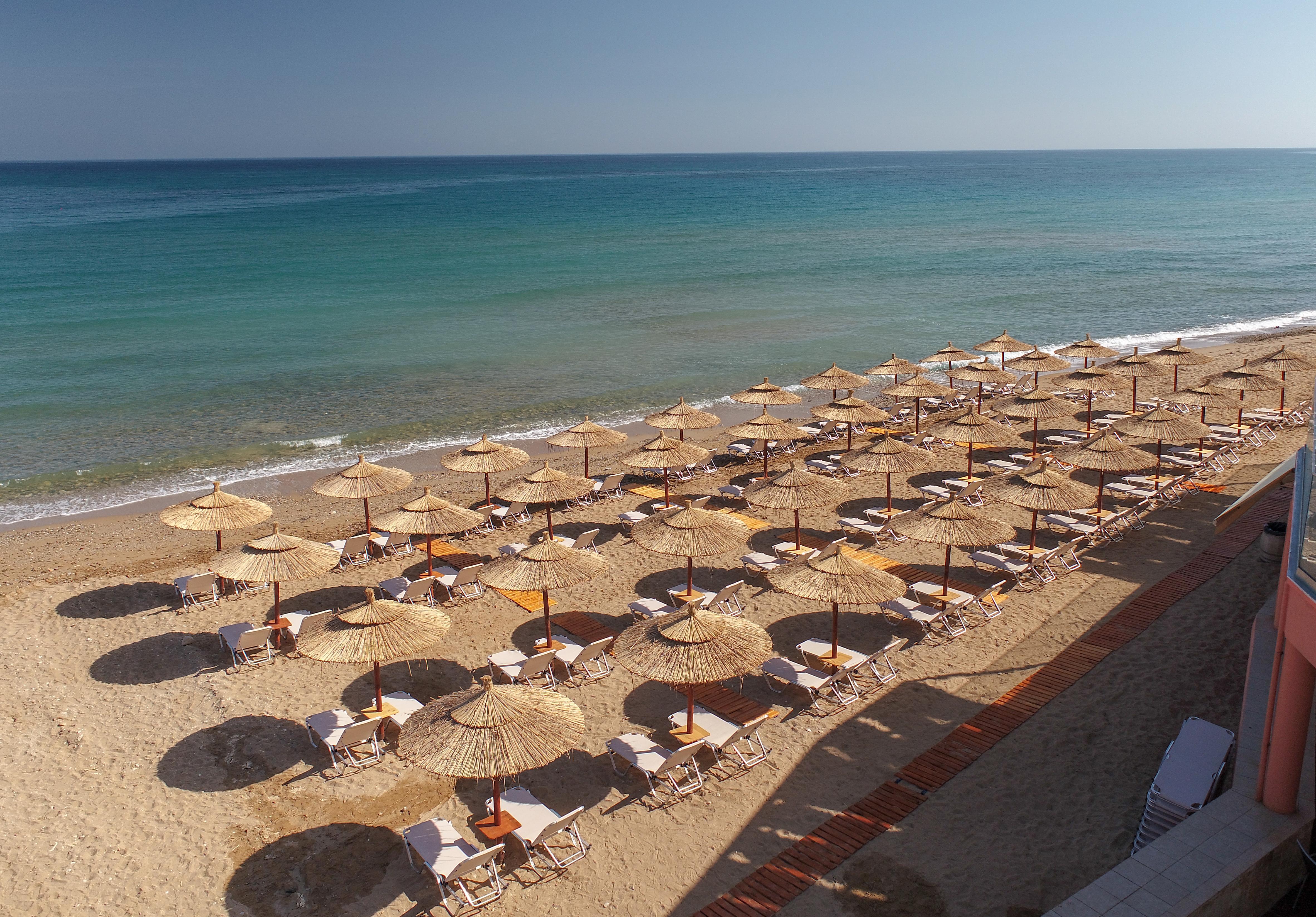 Dedalos Beach Hotel Sfáka Buitenkant foto