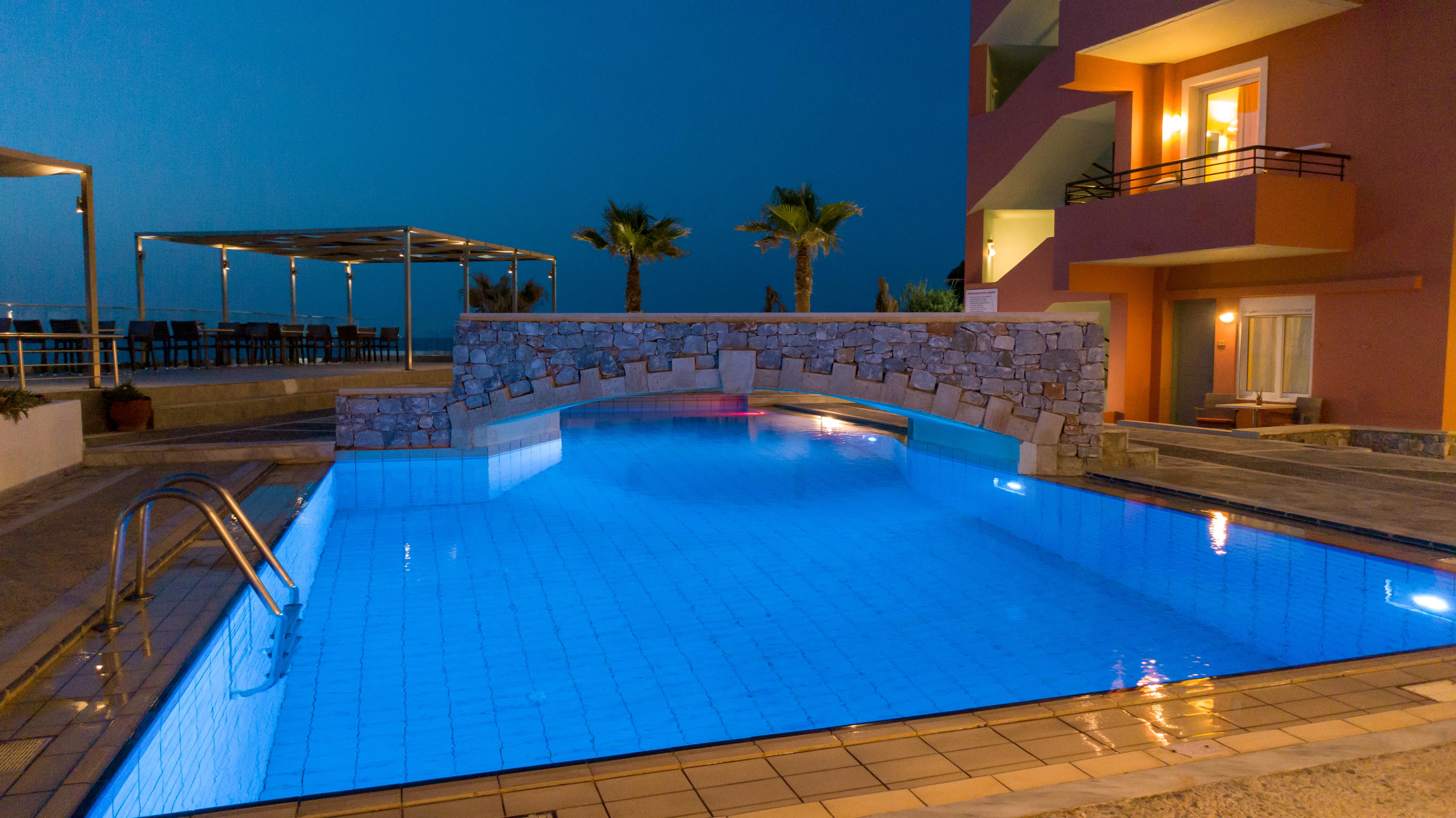 Dedalos Beach Hotel Sfáka Buitenkant foto